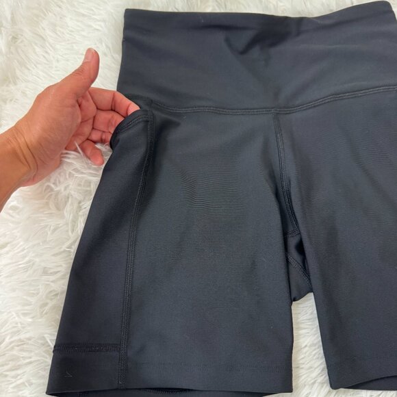 Old Navy High-Waisted PowerSoft Biker Shorts for Women Black -- 6-inch Size S - Picture 4 of 10